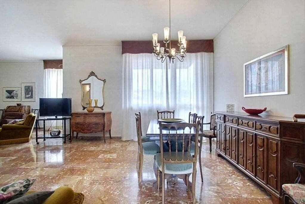 Frati Bigi With Two Bedrooms And Parking Florença Exterior foto