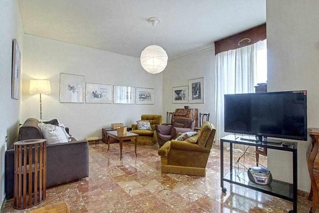 Frati Bigi With Two Bedrooms And Parking Florença Exterior foto