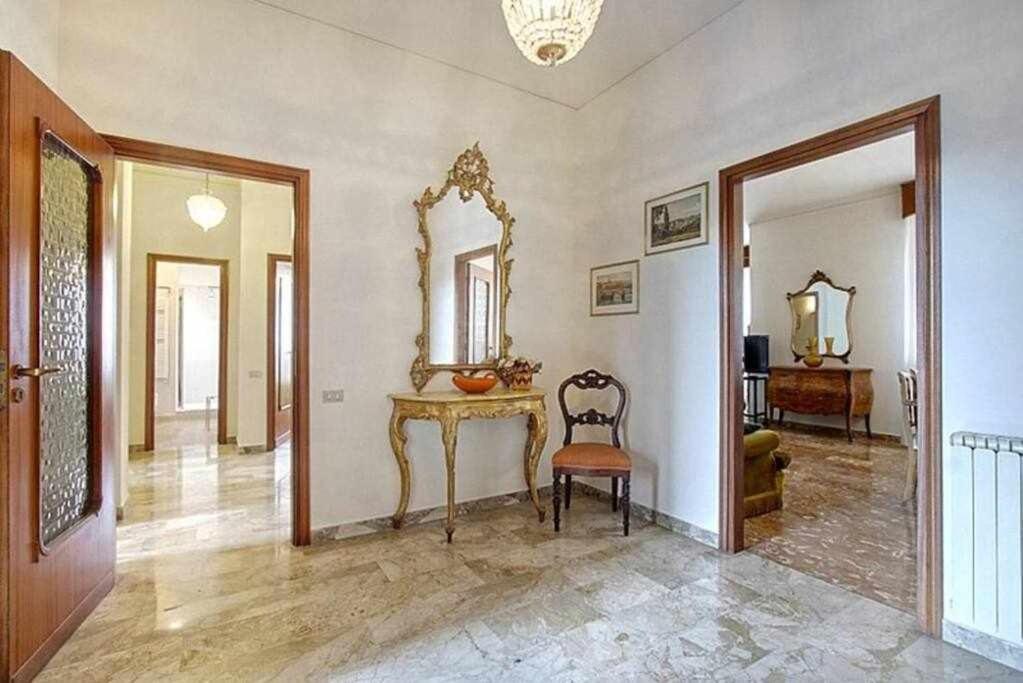 Frati Bigi With Two Bedrooms And Parking Florença Exterior foto