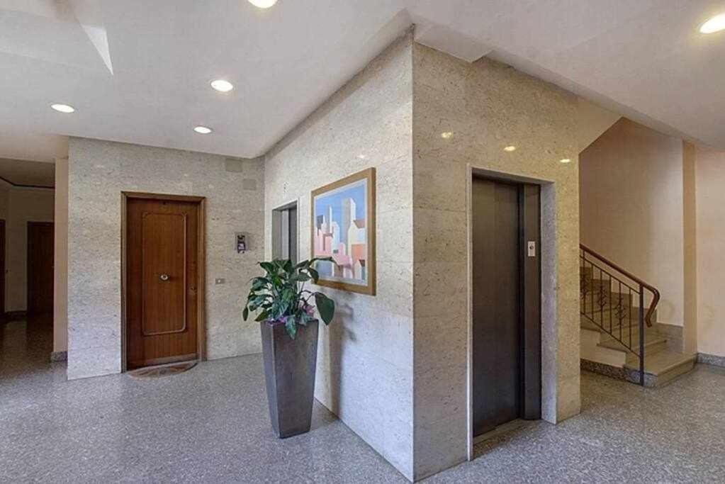 Frati Bigi With Two Bedrooms And Parking Florença Exterior foto
